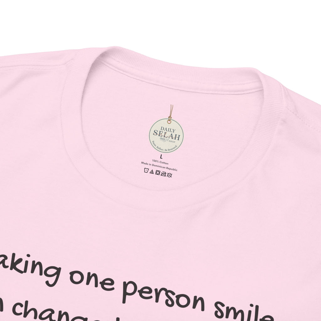 Inspirational Daisy Tee — “Making one person smile can change the world” Proverbs 11:21