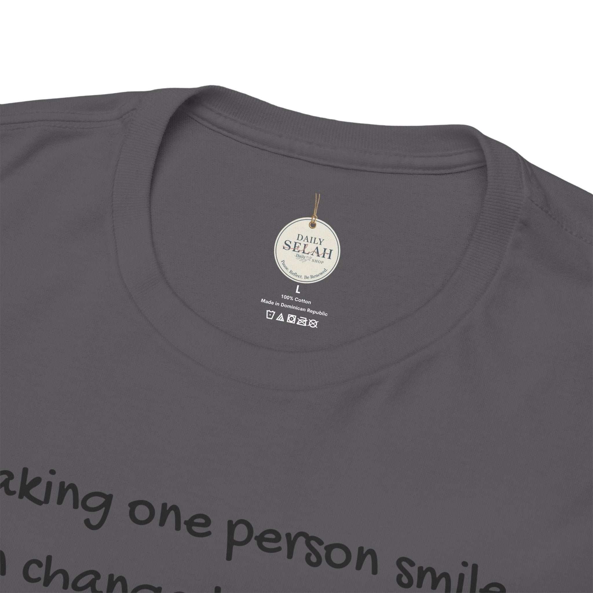 Inspirational Daisy Tee — “Making one person smile can change the world” Proverbs 11:21