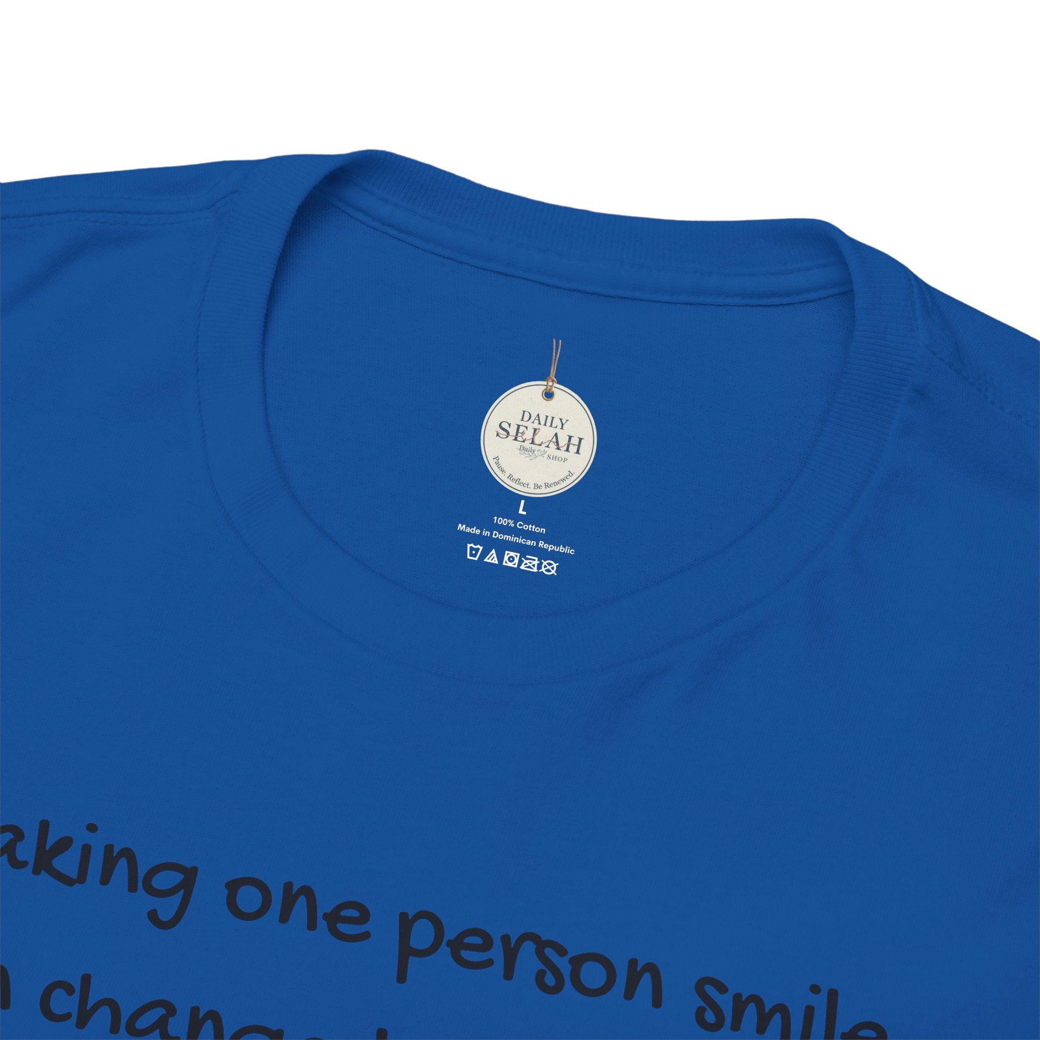 Inspirational Daisy Tee — “Making one person smile can change the world” Proverbs 11:21